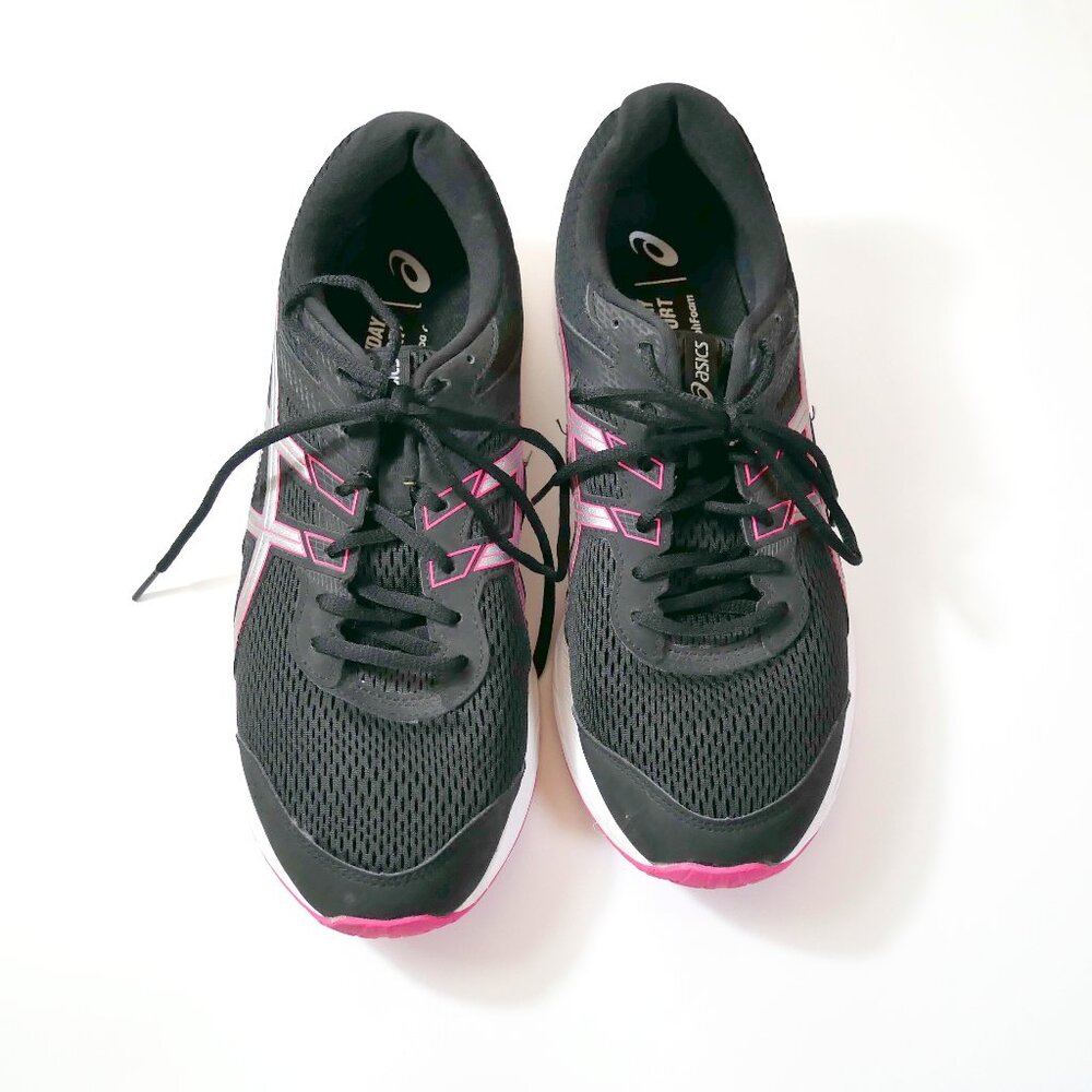 Size 12 wide Women's Asics Gel Contend 6